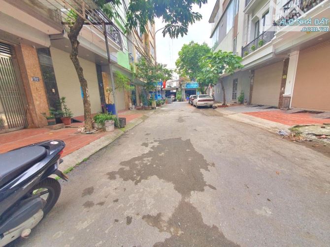 BÁN LIỀN KỀ DỊCH VỤ CÂY QUÝT 5 TẦNG – HOÀN THIỆN ĐẸP – GẦN KĐT VĂN KHÊ, GIÁ q - 1
