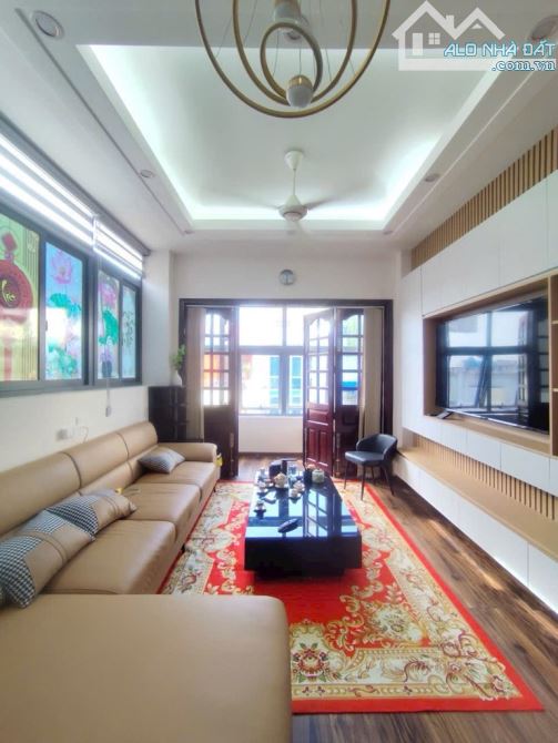 Cần Bá.n gấp nhà mới Ung Văn Khiêm, Bình Thạnh, 90m2, xe hơi ngủ nhà, vài căn ra mặt tiền - 1