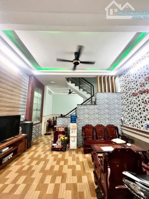 Bán nhà 3,5 tấm hẻm 36 Nguyễn Triệu Luật - 1