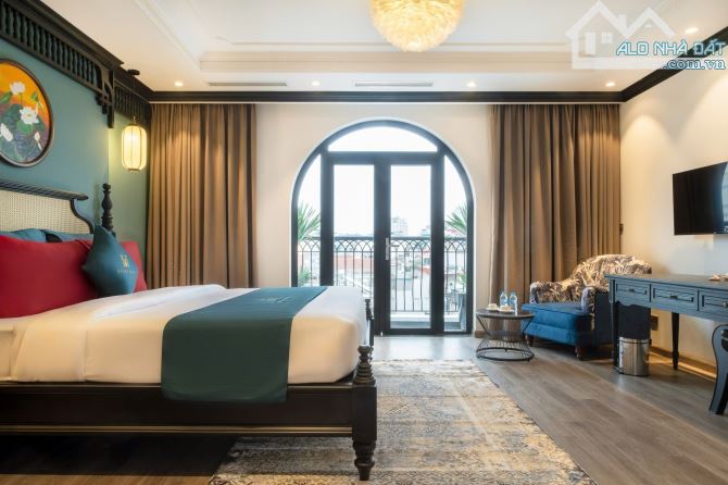 Bán khách sạn phố Đường Thành, 115m2, 8 tầng thang máy 20 phòng ngủ, 70.5 tỷ, ô tô, KD - 1