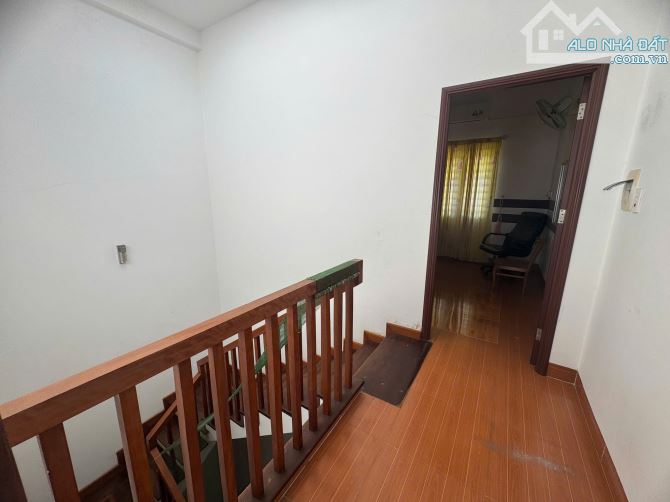 Bán nhà 3 tầng đường Nguyễn Bá Học, hải châu. cách phố đi bộ Bạch Đằng 250m. - 1