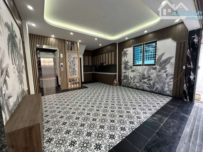 BÁN NHÀ LÔ GÓC 40M², 6 TẦNG, NỞ HẬU ĐẸP NHẤT TRƯỜNG LÂM, LONG BIÊN - CHỈ 9,2 TỶ - 1
