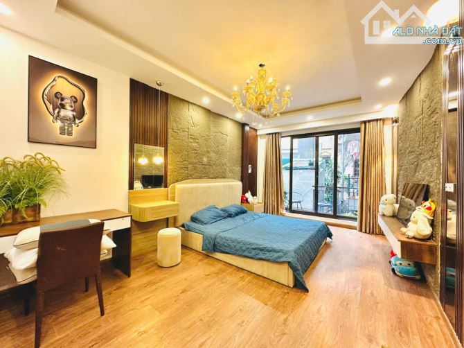 7,6 tỷ, 34m2, 4 tầng nhà Trần Khát Chân HBT ngã 4 Lò Đúc, 2 thoáng, full nội thất, mới - 1