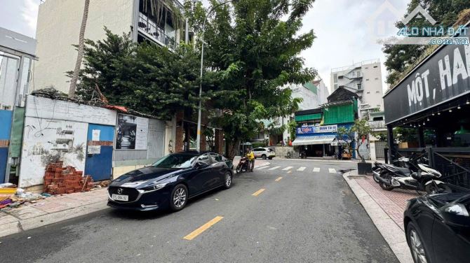 2 Lê Ngô Cát, Quận 3, góc đường Ngô Thời Nhiệm, Bán Đất 9m x 32m, Nở hậu 13m (CN 321m²) - 1