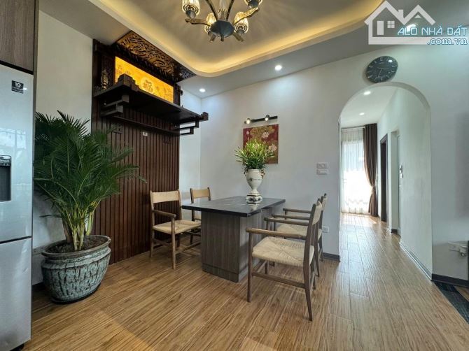 BÁN CĂN HỘ 3 NGỦ, CÓ SÂN VƯỜN, CHUNG CƯ 250 MINH KHAI. GIÁ 7.5 TỶ - 1