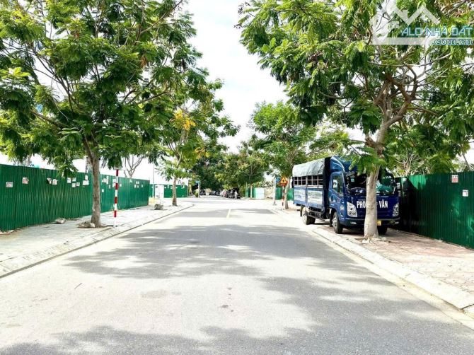 Rẻ quá lô 85m2 mặt 5m hướng TN gần công viên lớn KĐT HÀ QUANG1 GIÁ đầu tư 6,3TỶ