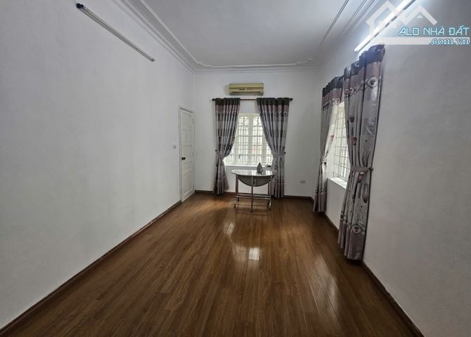 ❇️BÁN NHÀ TẬP THỂ TẦNG 2, PHỐ QUÁN THÁNH, BA ĐÌNH 70 M2, 3 PHÒNG NGỦ, 1 VS,  GIÁ RẺ  💥 - 1