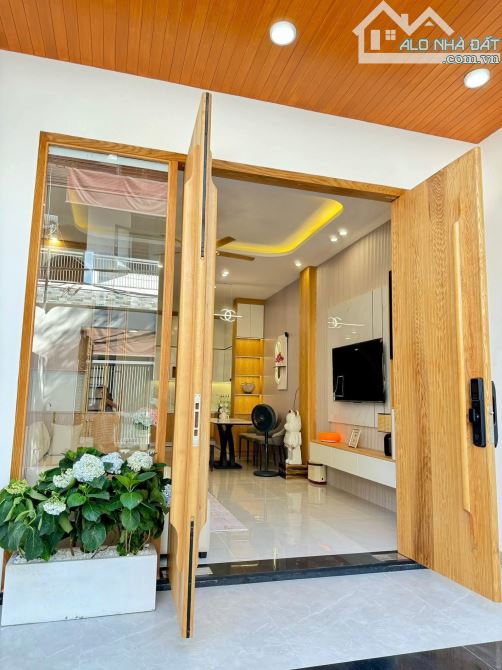 📌📌📌Làm việc trực tiếp!!! 🏠 Chào bán nhà 3 tầng kiệt oto 457/ Tôn Đức Thắng 🌺 - 1