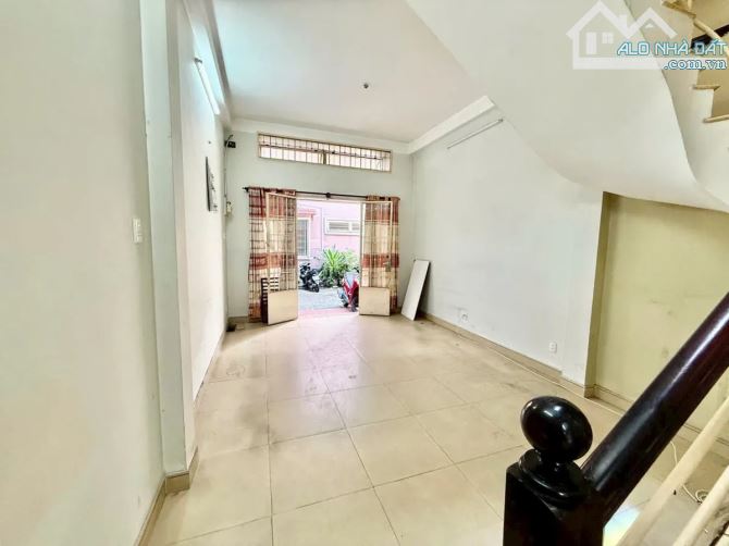 SIÊU PHẨM NGUYỄN KIỆM PN - HXH - 4 TẦNG - NỞ HẬU CHỈ 8.55 TỶ! - 1