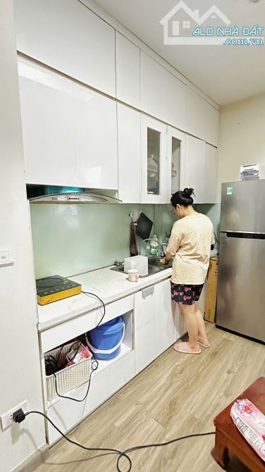 Cho thuê chcc Báo nhân dân toà D mới dt 55m 2pn 1vs full đồ - 1