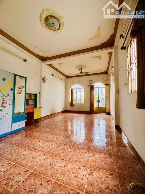 BÁN GẤP NHÀ HẺM OTO NGUYỄN HỒNG ĐÀO, 4.1x22, 90m2, 3 Tầng, Giá 9 tỷ hơn. - 1