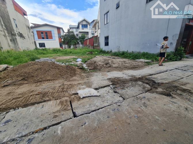 Bán 379m Vân Nội - Đông Anh, Đất Vip chia 3, giá siêu rẻ 45tr/m2, 2 mặt tiền, vuông vức - 1
