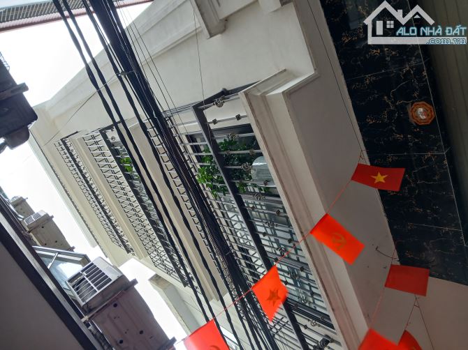 Bán nhà Hồ Tùng Mậu- Phú Diễn DT 35m, MT 5,5m; 8,5 tỷ - 1