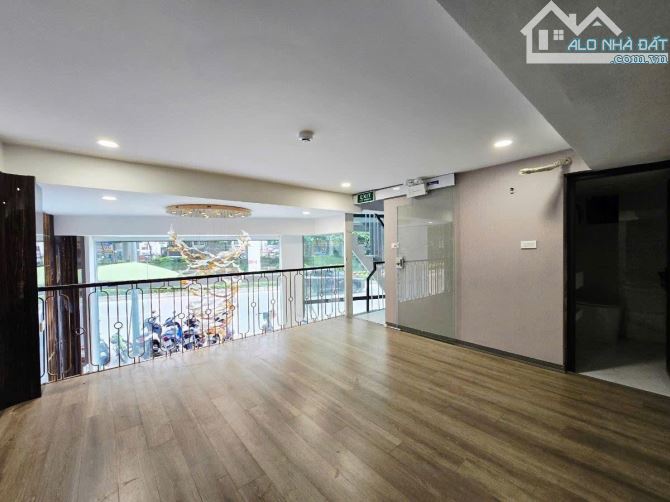 BÁN NHÀ MẶT PHỐ PHẠM VĂN ĐỒNG 35m MT 6.5m SIÊU RỘNG 8 TẦNG THANG MÁY GIÁ 21.5 TỶ - 1