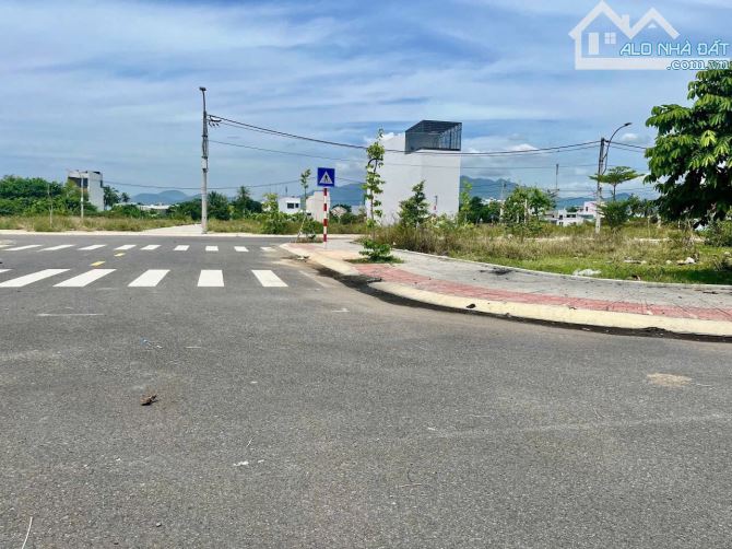Bán đất đẹp view công viên TTTP Nha Trang cách biển chỉ 3km giá chỉ 3,86 tỷ - 1