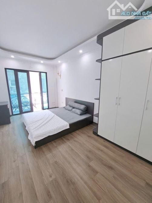 RẺ NHẤT ĐỐNG ĐA NHỈNH 5 TỶ, DT 23M-ĐẸP FULL NỘI THẤT SỊN-THOÁNG SÁNG ĐÓN ÁNH SÁNG TỰ NHIÊN - 1