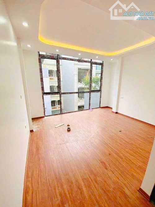 BÁN NHÀ ĐANG HOÀN THIỆN THANG MÁY PHỐ TRẦN KHÁT CHÂN DT 40M MT4.5M 5 TẦNG GIÁ 13 TỶ - 1
