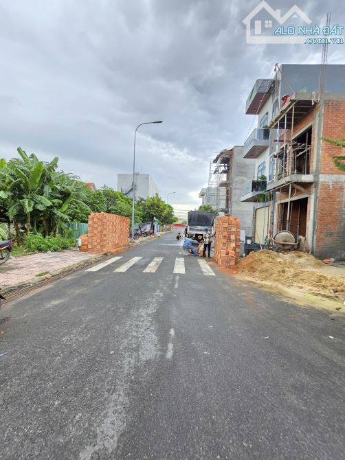 Bán đất 2 mặt tiền kinh doanh,gần vòng xoay An Phú, p.An Phú, Tp.Thuận An chỉ 4 tỷTL M7392 - 1