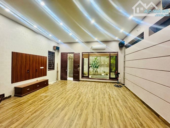 Nhà 4 tầng phố Tây Hồ 71m 19 Tỷ Tây Hồ Hà Nội lô góc gần phố qua Hồ Tây chợ quảng An không - 1