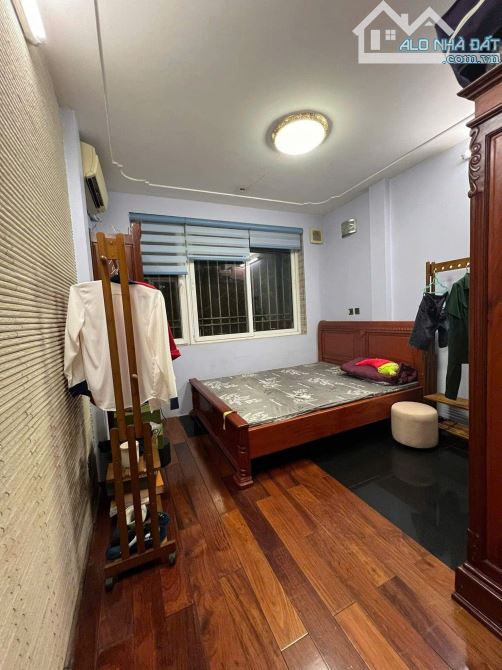 PHÂN LÔ Ô TÔ TRÁNH - NGUYỄN CHÍ THANH - 50M2 - 6T THANG MÁY - 2 THOÁNG - KINH DOANH - 12
