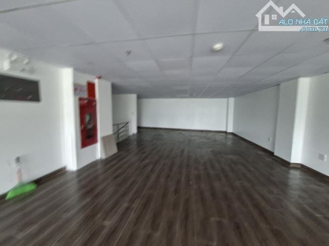 Tòa Nhà Văn Phòng 6 Tầng + 1 Tầng Hầm, LÔ GÓC, ĐƯỜNG 15M, 255M2 Vị Trí Kim Cương LONG BIÊN - 15