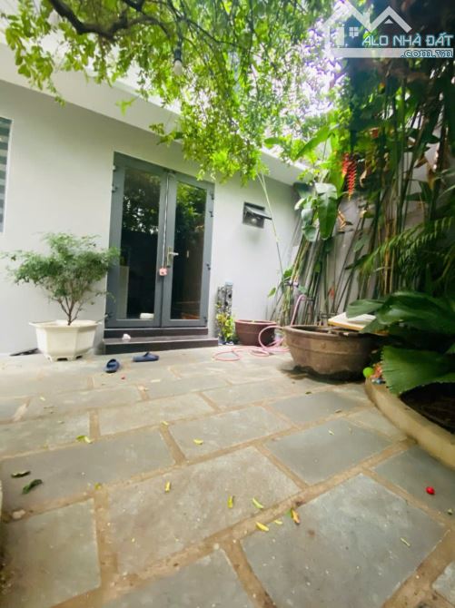 Bán Nhà Sân Vườn Gần Tỉnh Ủy P. Quyết Thắng DT 255m2 Giá 9 Tỷ - 2