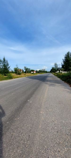Đất Biển Cửa Việt Quảng Trị mặt tiền Nguyễn Hữu Thọ giá thương lượng - 2
