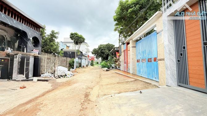 BÁN ĐẤT ĐƯỜNG LƯƠNG ANH QUANG CÁCH ĐƯỜNG YMOAN 200M. GIÁ: 3,650 TỶ - 2