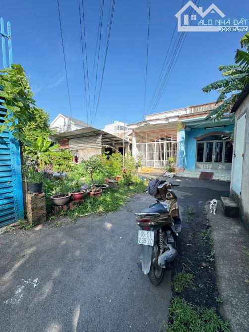 BÁN GẤP LÔ ĐẤT TRONG 1 TUẦN GIÁ 2TY950 - NGAY CHỢ HÓC MÔN - 2
