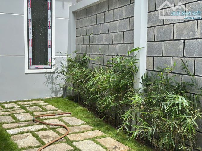 Nhà sân vườn, sân rộng dài 9m Tại Ấp Đồng xã Trung An - 2
