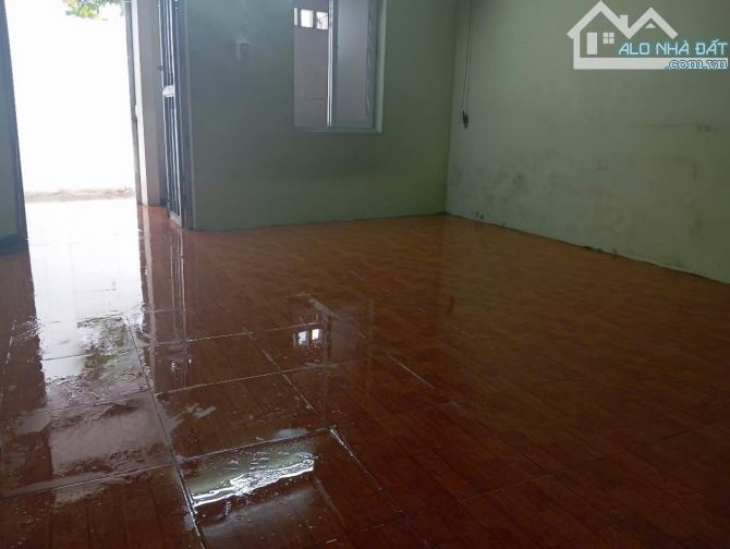 Phúc lợi _ LOng Biên - 33m2 - Mt4.2 -  GIÁ RẺ NHẤT KHU VỰC - Tặng nhà C4 - 2