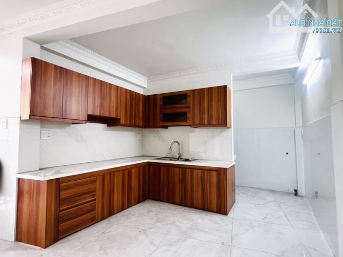 BÁN NHÀ MẶT TIỀN TÔ KÝ, KINH DOANH MỌI NGÀNH NGHỀ TRUNG MỸ TÂY Q12, DT 57M² (5.3×11) - 2