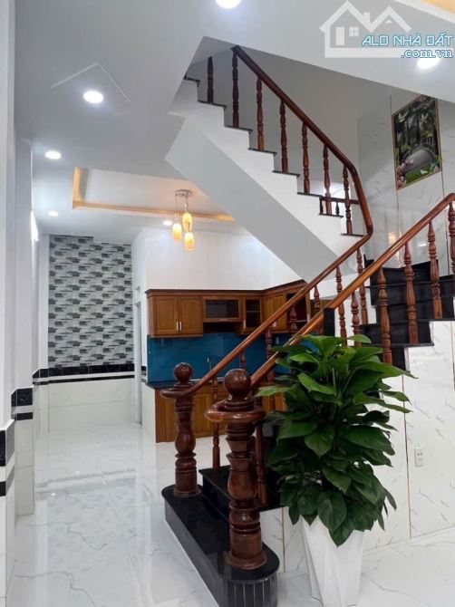 NHÀ 3 tầng, Đường HIỆP THÀNH 17, phường HIỆP THÀNH, Q12, DT 48m2( 4,2m x 12m ) hẻm Ô tô - 2