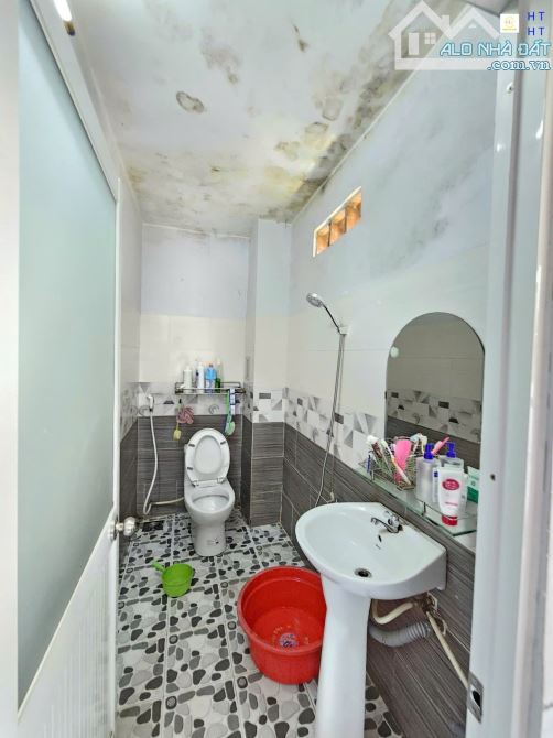 nhà 1 trệt 1 lầu 60m2 3ty3 TL KDC gần chợ Phú Phong 200m, p.Bình Chuẩn, - 2