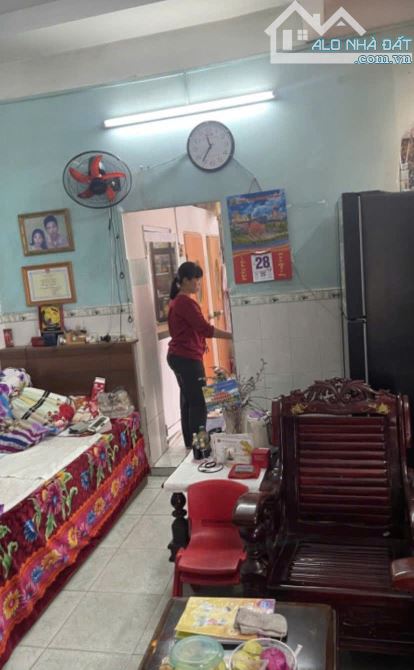 Bán nhà 2 tầng hẻm 8m (thông) Lê Trọng Tấn, DT: 45m2 nở hậu, nhỉnh 4tỷ - 2
