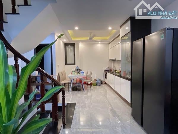 NHÀ ĐẸP LÔ GÓC - 37M2 - 5 TẦNG - AN KHÁNH - 2