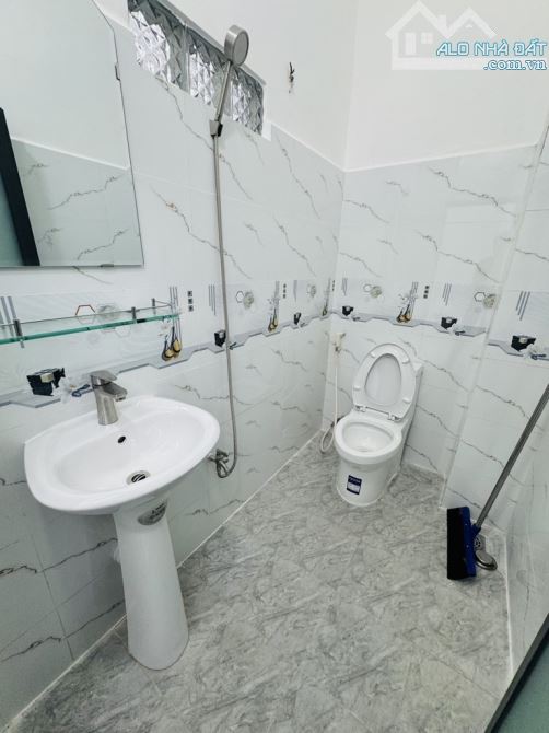 BÁN NHÀ 3 MẶT HẺM, NGANG 4, 36m2, BÌNH THẠNH, NƠ TRANG LONG, NHỈNH 4 TỶ. - 2