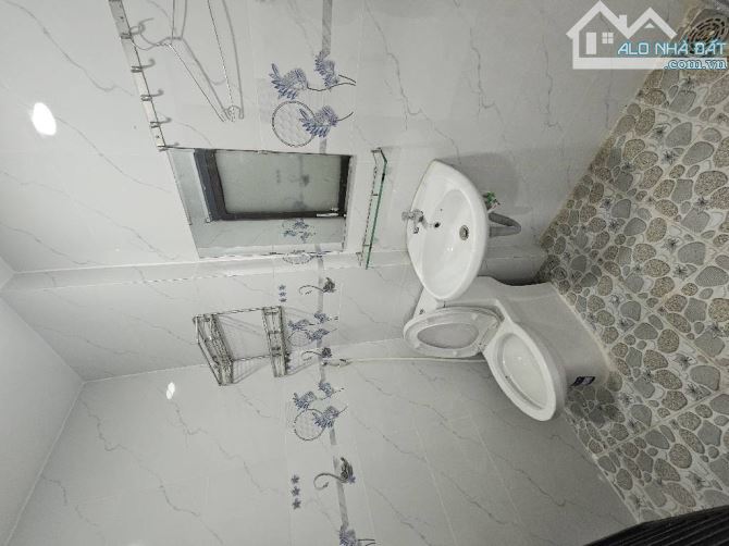 BÁN NHÀ TRUNG TÂM, BÙI ĐÌNH TUÝ, BÌNH THẠNH, NGANG 4, 36.5m2, NHỈNH 4 TỶ. - 2
