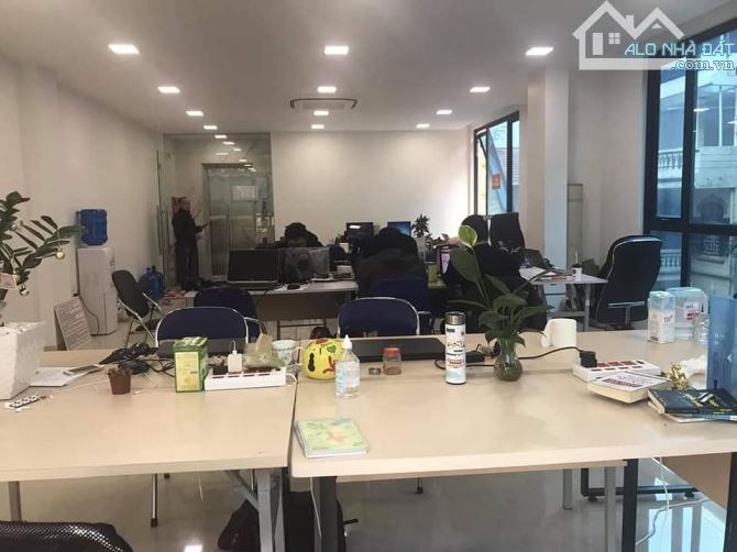 BÁN NHÀ PHỐ PHẠM TUẤN TÀI, VỈA HÈ, THANG MÁY, KINH DOANH, 52M, 32 tỷ - 2