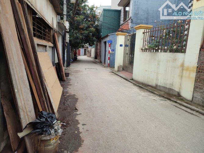 Bán nhanh mảnh đất Thanh Am 45m2- mặt tiền 5m, căn góc, ngõ ô tô- 5.8 tỷ - 2