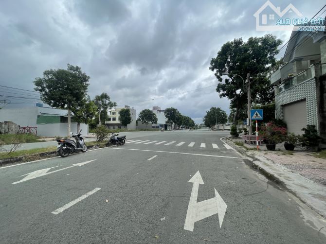 BÁN LÔ ĐẤT BIỆT THỰ KHU TÁI ĐỊNH CƯ CHÂU THỚI TP HCM - 2