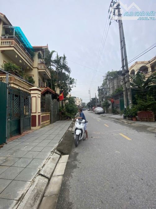 Thúy lĩnh bán 100M đất ngõ to hơn phố vỉa hè hoàng mai - 2