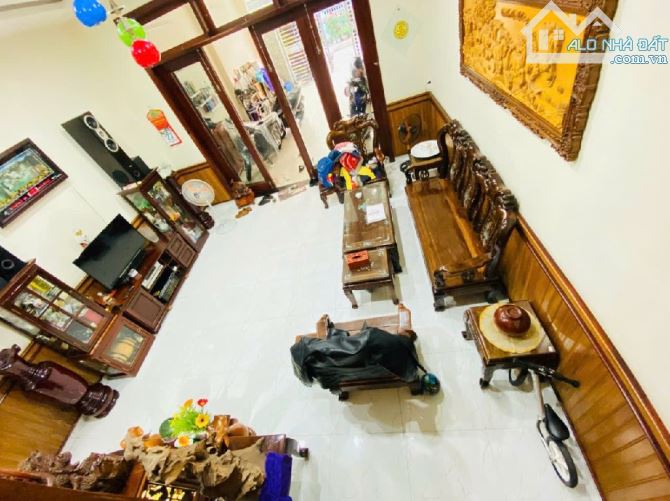 Cần bán gấp căn nhà 3 tầng ở đường Sơn Thủy, Khu vực, Ngũ Hành Sơn, Tp Đà Nẵng - 2