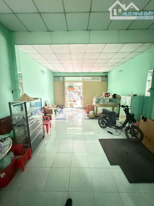 Nhà  mặt  tiền trong  chợ việt kiều củ chi - 2