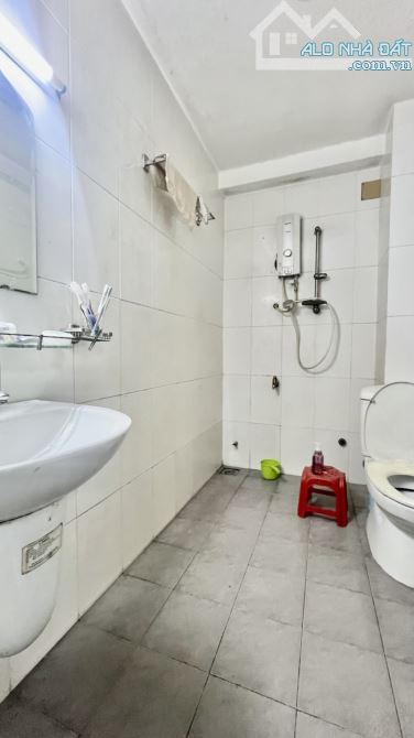 Bán Nhà mặt tiền Quận 5 - Ngay Phố Đông Y Hải Thượng Lãng Ông - 4 tầng 77m2 (4.2 x 19) A4 - 2
