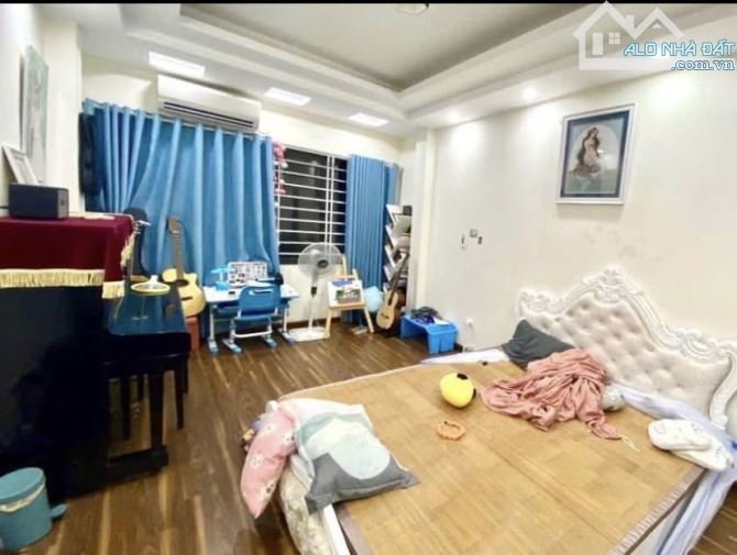 Lô Góc Cổ Nhuế - 40m2 - 5 Tầng - Giá Chào 7.85 Tỷ - 2