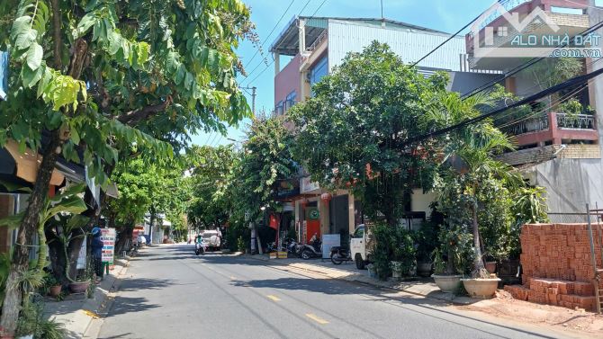 # Nhà 2 Mặt Tiền Tô Hiệu sát Tôn Đức Thắng Bến Xe, 230m2, ngang 8m, 3 tầng cực xịn, 12.x - 2