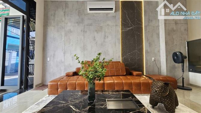Căn góc 2 mặt tiền - 4 x 19 - Hẻm xe hơi - 4 Tầng Full nội thất mới - Huỳnh Tấn Phát Q7 - 2