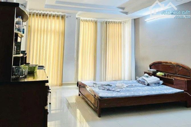 Bán nhà Tứ Hải, Tân Bình, 4 Tầng, 4m x 18m vuông vức, gần Mặt tiền - Giá 9.7 tỷ TL - 2