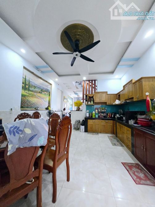 ♨️ GIẢM 2 TỶ _MẶT TIỀN ĐƯỜNG SỐ _ VỪA Ở VỪA KINH DOANH _ DT: 190/205 M2 ._3 Tầng.LINH XUÂN - 2